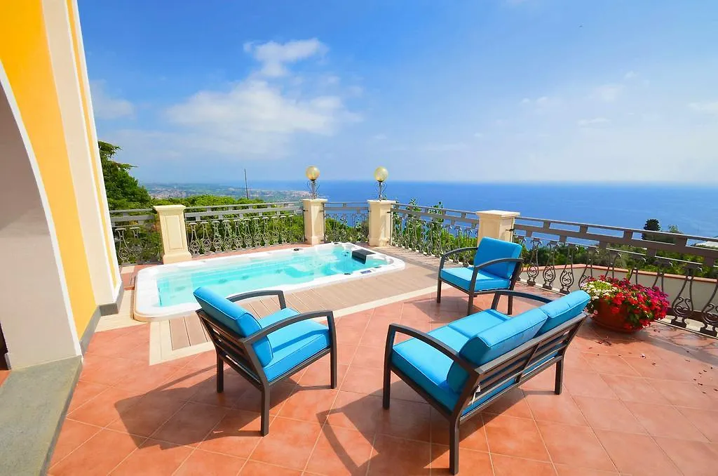 Villa La Timpa: Majestic Etna and Sea View with Private Jacuzzi Acireale 0*,