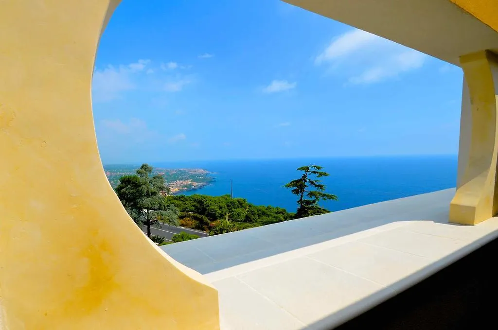 Villa La Timpa: Majestic Etna and Sea View with Private Jacuzzi Acireale