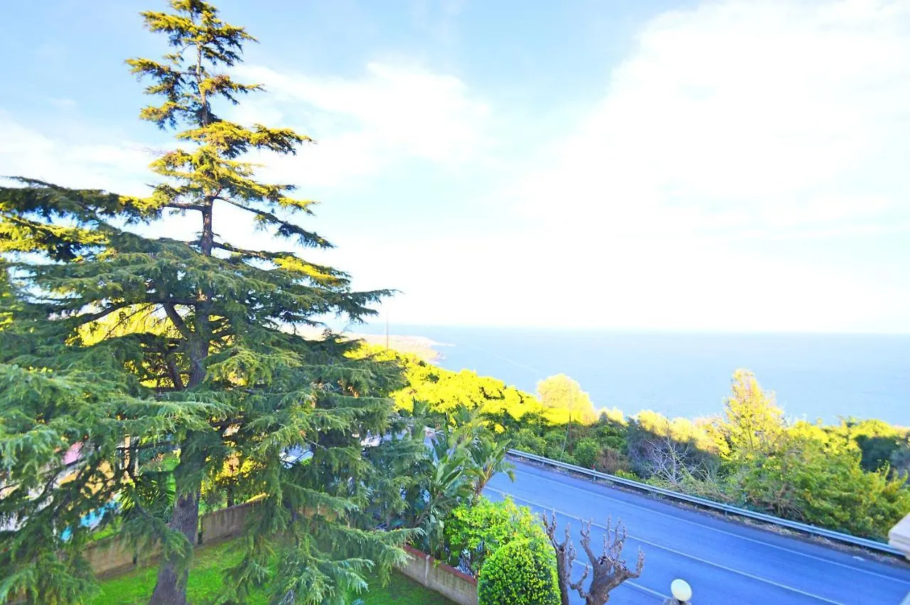 Villa La Timpa: Majestic Etna and Sea View with Private Jacuzzi Acireale